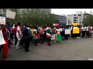 Manifestation de la diaspora burundaise à Montréal contre la réélection du président Pierre Nkurunziza #Burundi