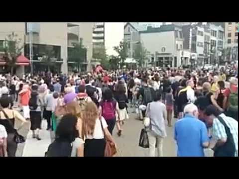 REPLAY: Chaîne humaine en solidarité avec les ‪#‎RéfugiésBienvenue‬ ‪- #‎99Media‬