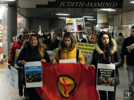 Manifestation en solidarité avec le peuple kurde contre la répression de l'État turc